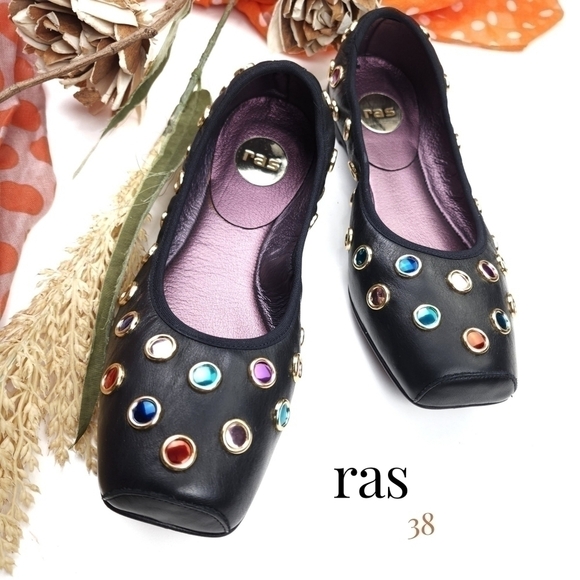 🔴 RAS Luxury Brand Blue Jeweled Ballet Flats Sz 38 - Picture 1 of 9